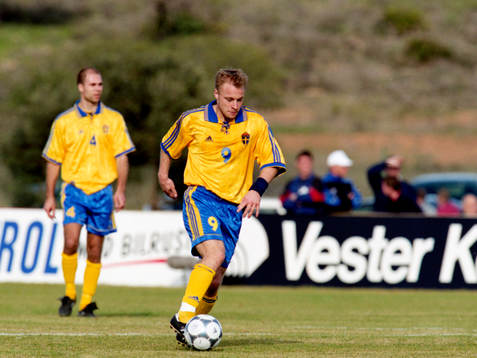 Anders Andersson med bollen