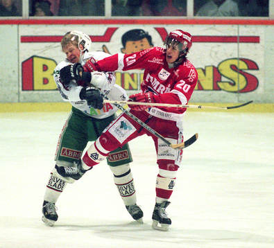 Niklas Karmhag, Rögle, och Henrik Zetterberg, Timrå