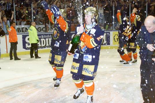 Charles Berglund, Djurgården firar med Champange