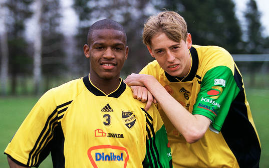 Alton Thelwell och Peter Crouch