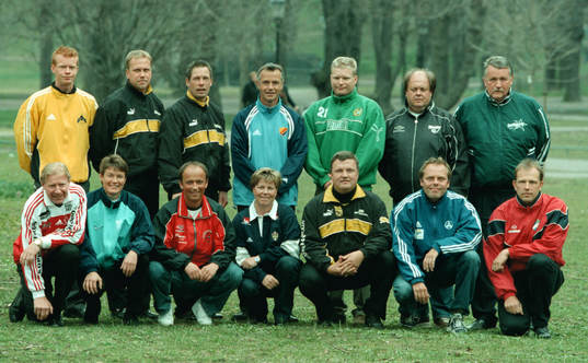 Damallsvenskans tränare; Bakre Raden f.v. Fredrik