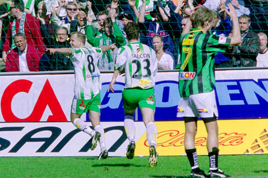 Hammarbys Kaj Eskelinen jublar