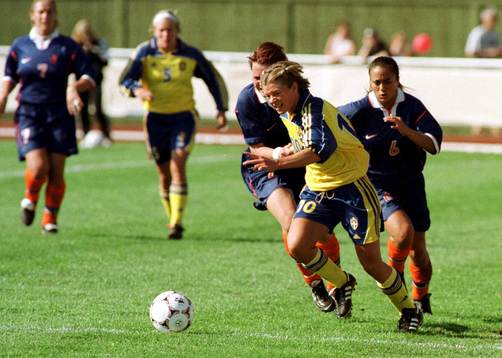 Tina Nordlund, Sverige