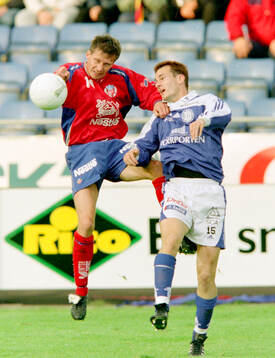 Helsingborgs Niclas Persson mot Sundsvalls Mattias Thorsell