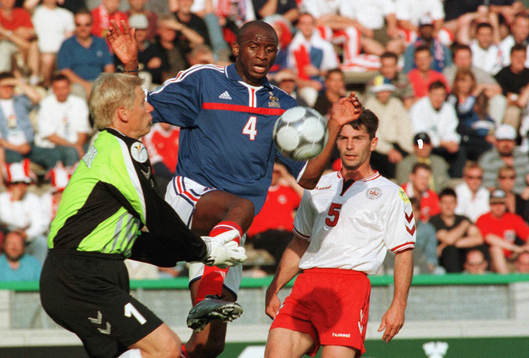 Peter Schmeichel, Danmark och Patrick Viera, Frankrike