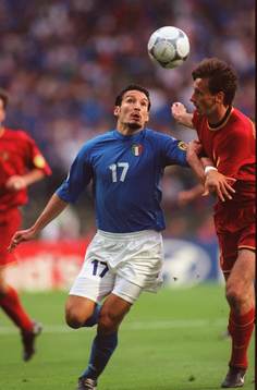 Gianluca Zambrotta, Italien och Nico Van Kerckhoven, Belgien