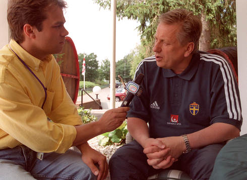 Albert Svanberg, SVT och Tommy Söderberg, förbundskapten,