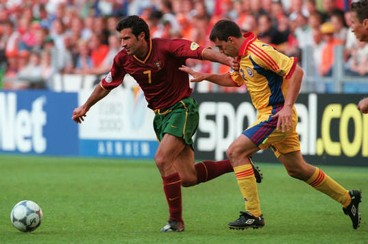 Luis Figo, Portugal och Cosmin Contra, Rumänien