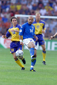 Yksel Osmanovski, Sverige och Luigi Di Biagio, Italien