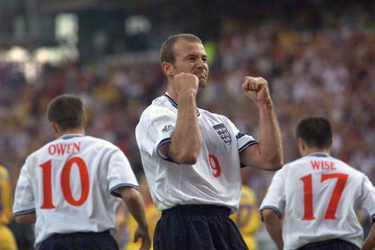 Alan Shearer, England jublar