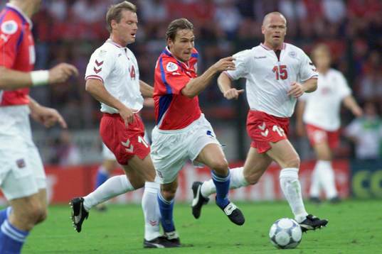 Pavel Nedved, Tjeckien på väg igenom det danska försvaret