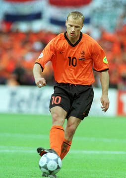 Dennis Bergkamp, Holland