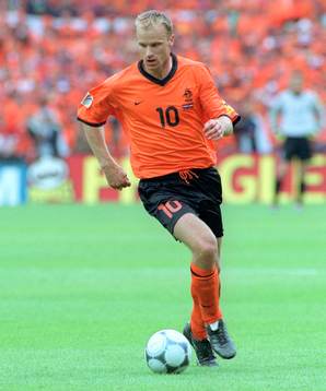 Dennis Bergkamp, Holland