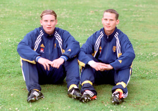Richard Spång, Coventry och Jon Jönsson, Tottenham