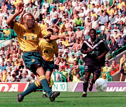 Henrik Larsson, Celtic gör mål på straff