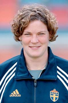 Caroline Jönsson, Sverige