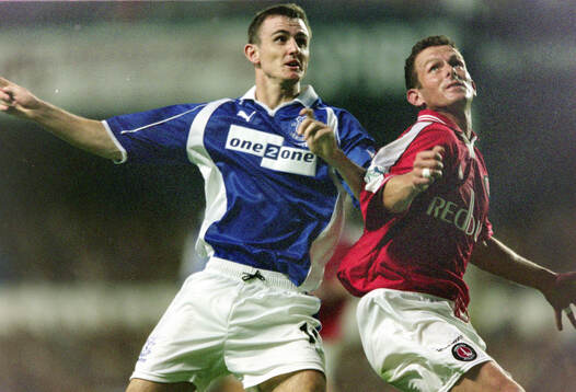 Evertons Francis Jeffers against Charltons Graham Stuart
