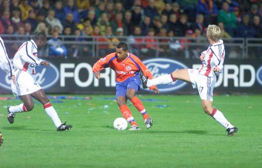 Alvaro Santos, Helsingborg hårt ansatt från båda håll