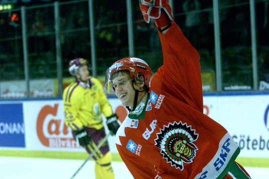 Mikael Kahnberg, Frölunda fastställer slutresultatet 8-2