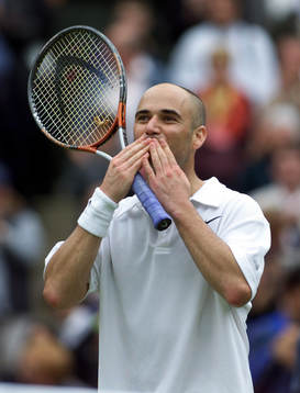 Mark Philippoussis - Andre Agassi: Andre Agassi jublar
