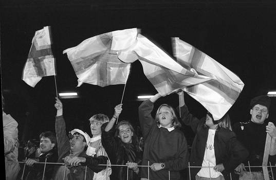 Supporter Färöarna jubel