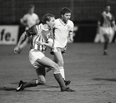 Fotboll, Färöarna - Österrike