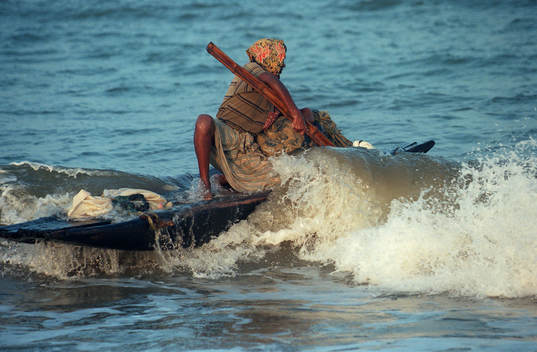 Fiskare,hav,vågor,Sri Lanka
