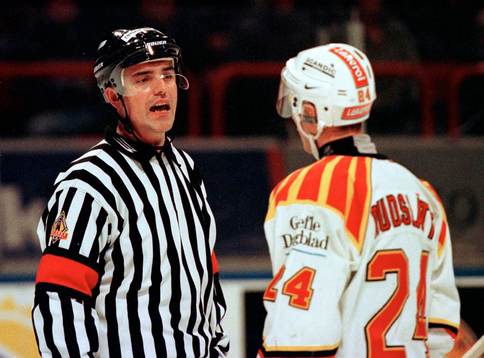 Lars Johan Ryhed i samtal med Brynäs Daniel Rudslätt