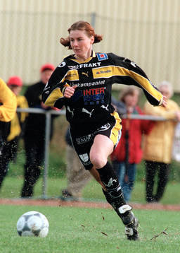 Fotboll, Allsvenskan, Dam, Landvetter - Umeå. Malin