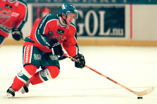 Tommy Pettersson, Modo