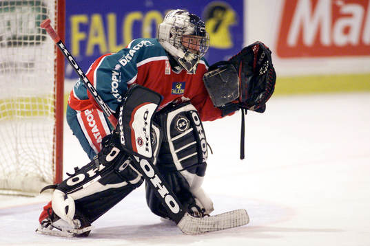 Tobias Lundström, Modo
