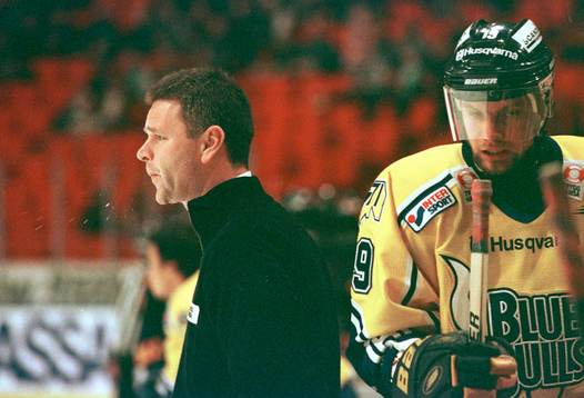 Harald Lückner tränare och Anders Lönn HV 71