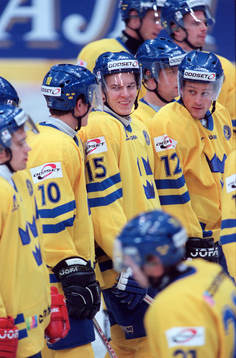 Nr 10 Mattias Weinhandl, nr 15 Gabriel Karlsson, nr 12