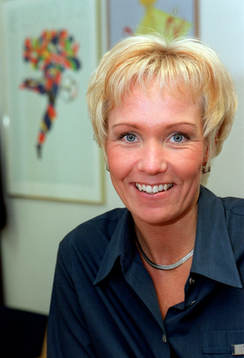 Gunilla Axén, Damprojektilen