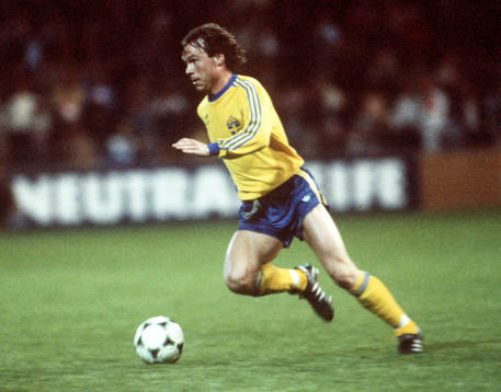 Hans Holmqvist, Sverige