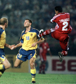 Thanongsak Pajakkata, Thailand och Stefan Selakovic, Sverige