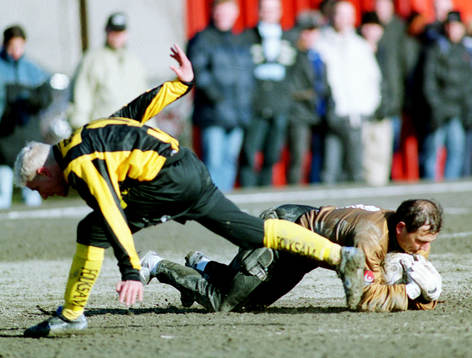 Jonas Henriksson, Häcken och Jonnie Fedel, målvakt Malmö