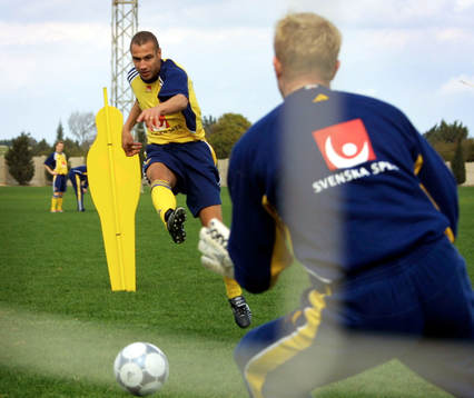 Bläddra bland fler bilder av Fotboll, Förhands Malta - Sverige