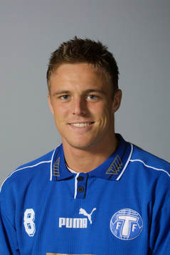 Ronny B Petersen