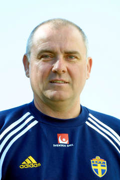 Fotboll, dam,  Gregor Skwirut, Sverige, Sjukgymnast