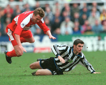 Alan Boksic, Middlesbrough och Aaron Hughes, Newcastle