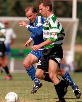 Hönefoss spelare Tom Guldbrandsen och Västerås spelare