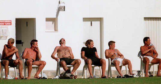Visst är det tufft att vara fotbollsproffs