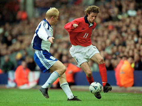 England - Finland: Steve McManaman, England och Aki