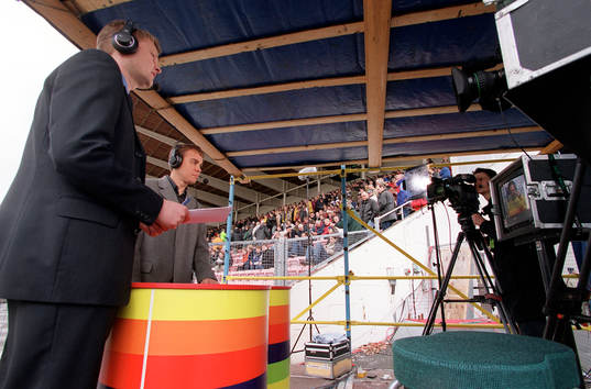 Canal +,Tomas Gustavsson som bisittare