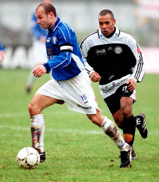 Trelleborgs Tommi Grönlund och GIF Cain Dotson