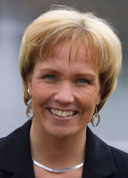Fotboll, dam, Gunilla Axén, Sv Fotbollförbundet