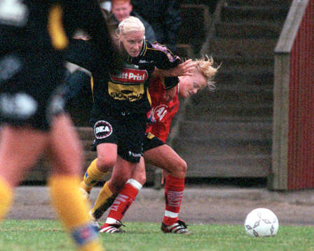 De båda målskyttarna, Lena Lindström, Bälinge och Maria
