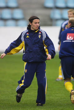 Yksel Osmanovski, Sverige