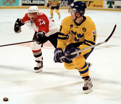 Per-Johan Axelsson, Sverige